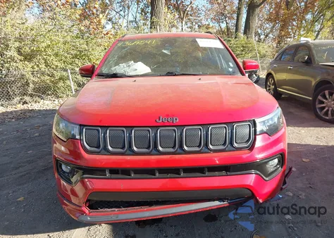 2022 Jeep Compass (Red) Edition 4X4 z USA, uszkodzony, nr VIN 3C4NJDCB4NT135953